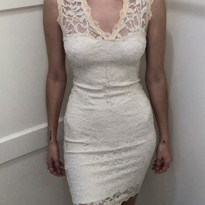 Women’s Sleeveless Dress